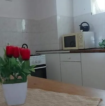 Badacsonyi Ifjusagi Kekturas- Privat Berlemeny * Badacsonytomaj