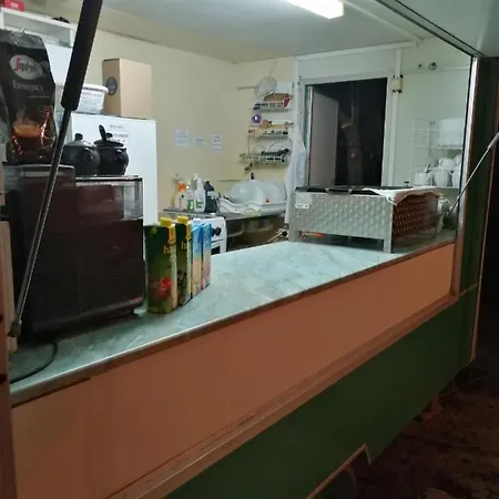 Badacsonyi Ifjusagi Kekturas- Privat Berlemeny