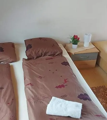 Kéktúrás-tóra Nyíló Badacsonyi Privát Bérlemény *